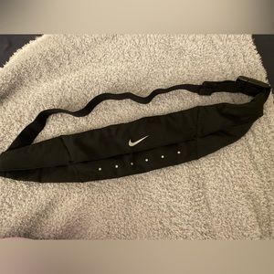 Brand New Nike Running Belt - Flap Pocket